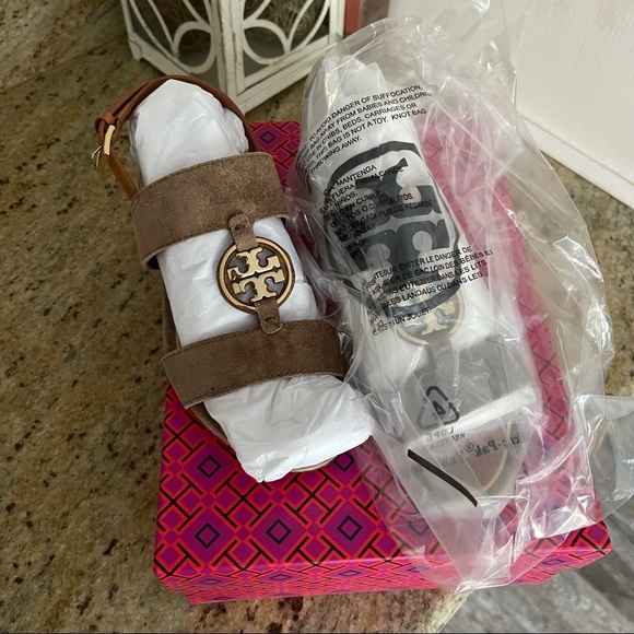 New Tory Burch sandal ❤️ - Picture 10 of 11